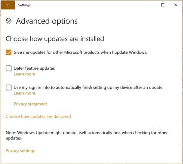 Windows Update Advanced options 中 Give me updates for other Microsoft products 复选框