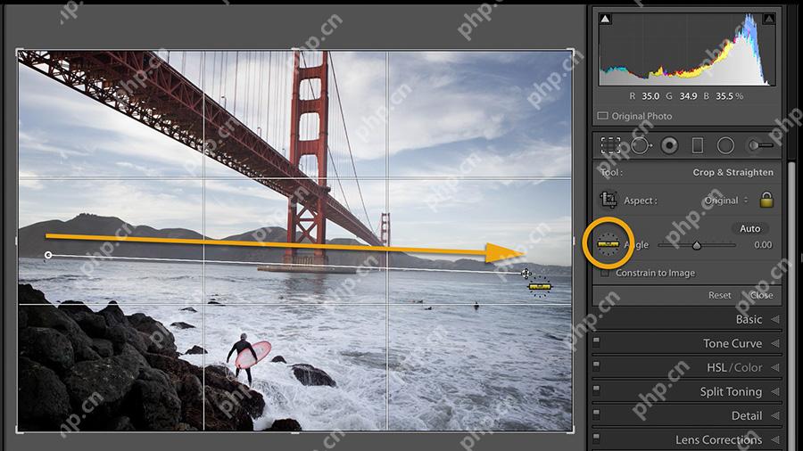 Lightroom Classic Windows 版英文角度工具沿海平面拖出参考线用于校正水平线