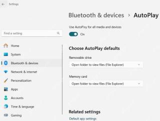 Win11 AutoPlay 设置中 Removable drive 选择 Open folder to view files