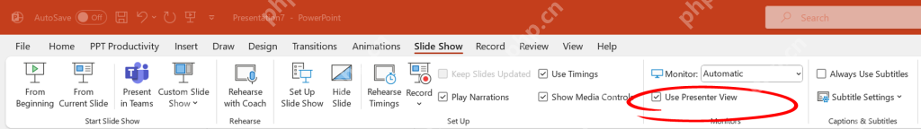 PowerPoint 幻灯片放映选项卡中勾选 Use Presenter View 演示者视图
