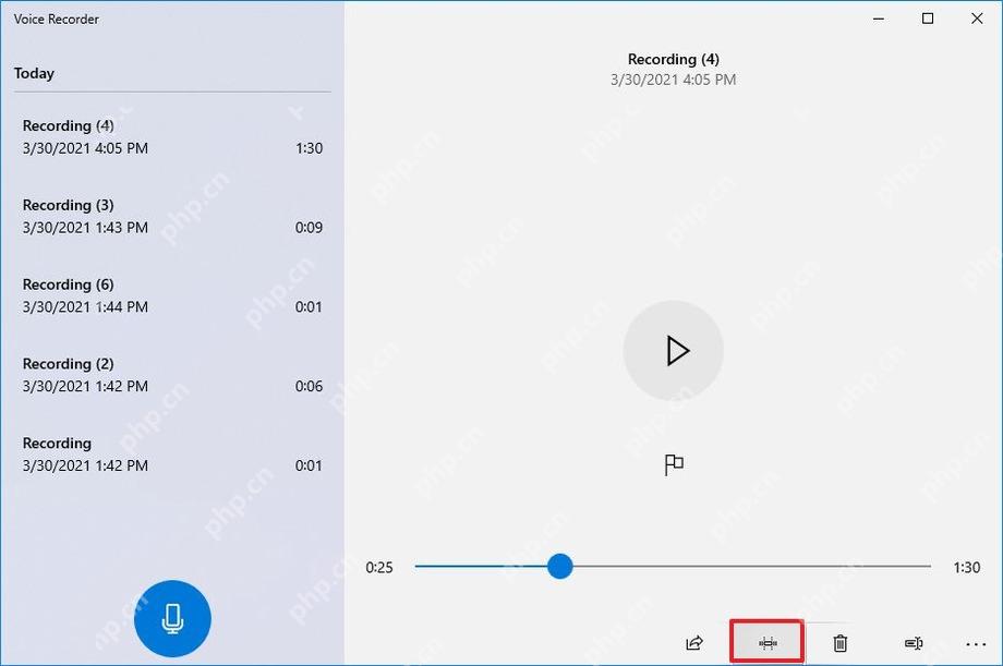 Win10 Voice Recorder 中选中录音并显示 Trim 剪裁按钮