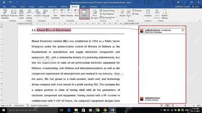 Word 审阅选项卡中的 Show Comments 按钮和右侧批注列表