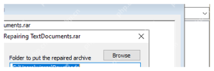 WinRAR 修复窗口显示 Folder to put the repaired archive 和 Treat as RAR/ZIP,对应确认保存目录与类型。