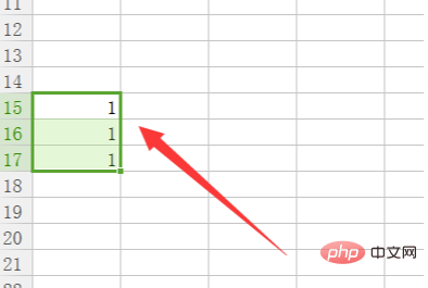 Excel でデータをコピーして貼り付けると、すべての内容が表示されるのはなぜですか?