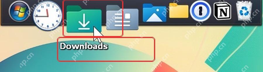 ObjectDock Windows 顶部 Dock 图标放大并显示 Downloads 名称