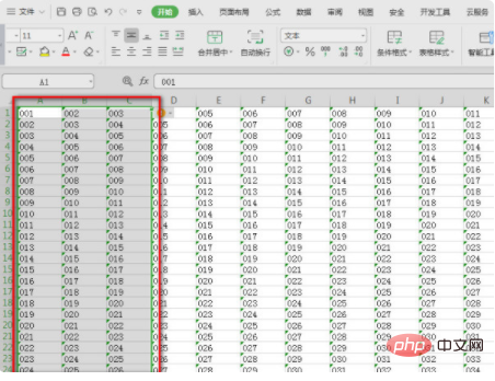 How to freeze the first three columns of excel table