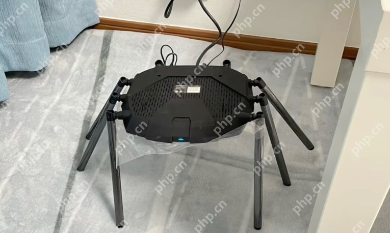 路由器到底该怎么摆?别再把它藏起来了,这样放网速才最快! - php中文网