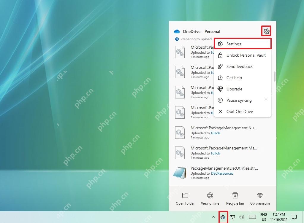 OneDrive 任务栏面板中通过齿轮进入 Settings 设置