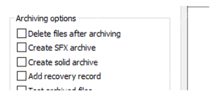 WinRAR 创建窗口右侧显示 Create solid archive 等压缩选项,对应进一步减小体积。