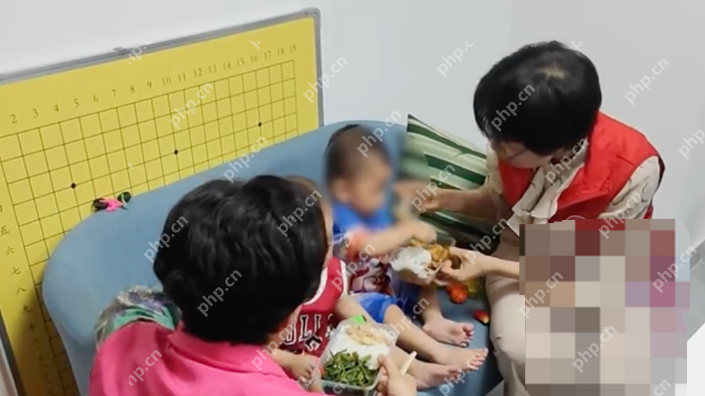 男子回应将3个孩子放地铁站门口:没人帮带孩子 - php中文网