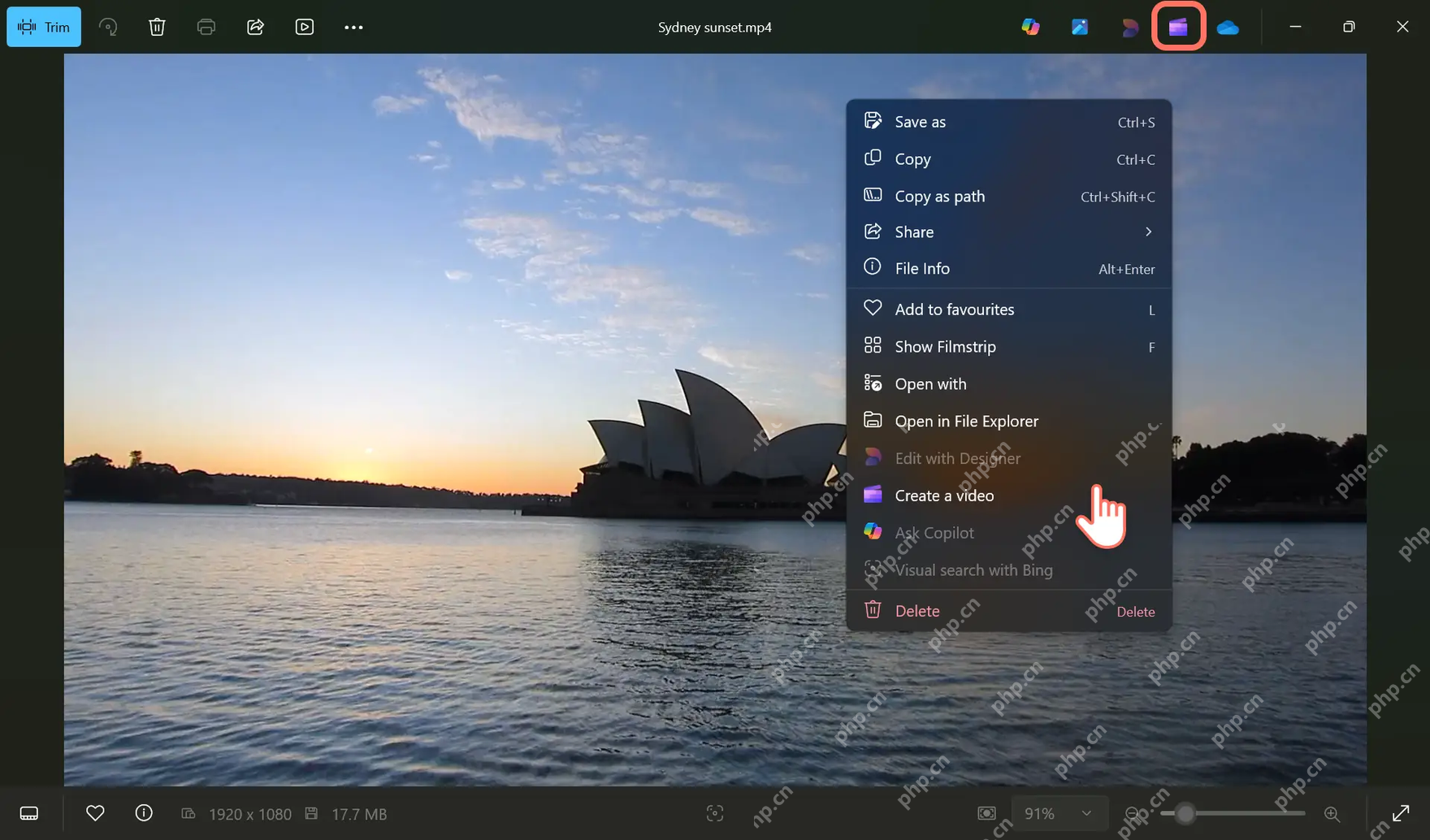 Windows 11 照片应用打开视频后菜单中显示 Create a video 编辑入口